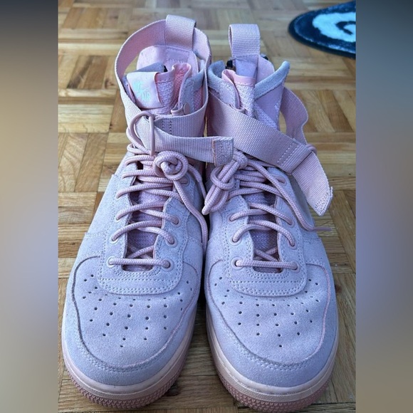 Nike AF-1 - Picture 2 of 3